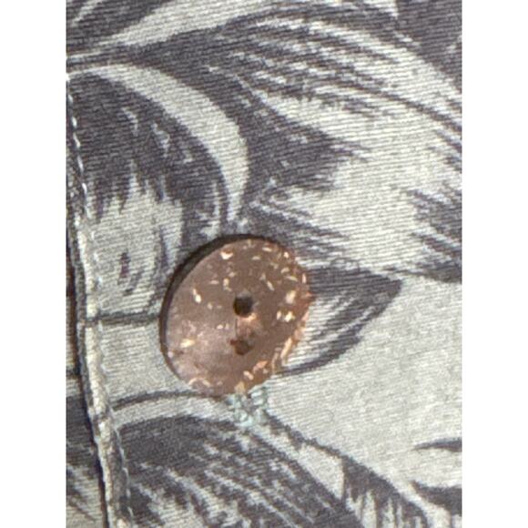 Kahala Hawaiian Islands Gray Blue Plumeria
Button Down Aloha Shirt Men Size M - Picture 4 of 5